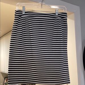 41 Hawthorn Black and White Mini Pencil Skirt